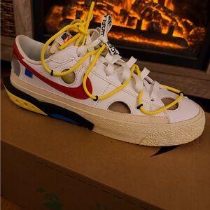 Nike Blazer Low '77 OFF WHITE collaboration in White and University Red